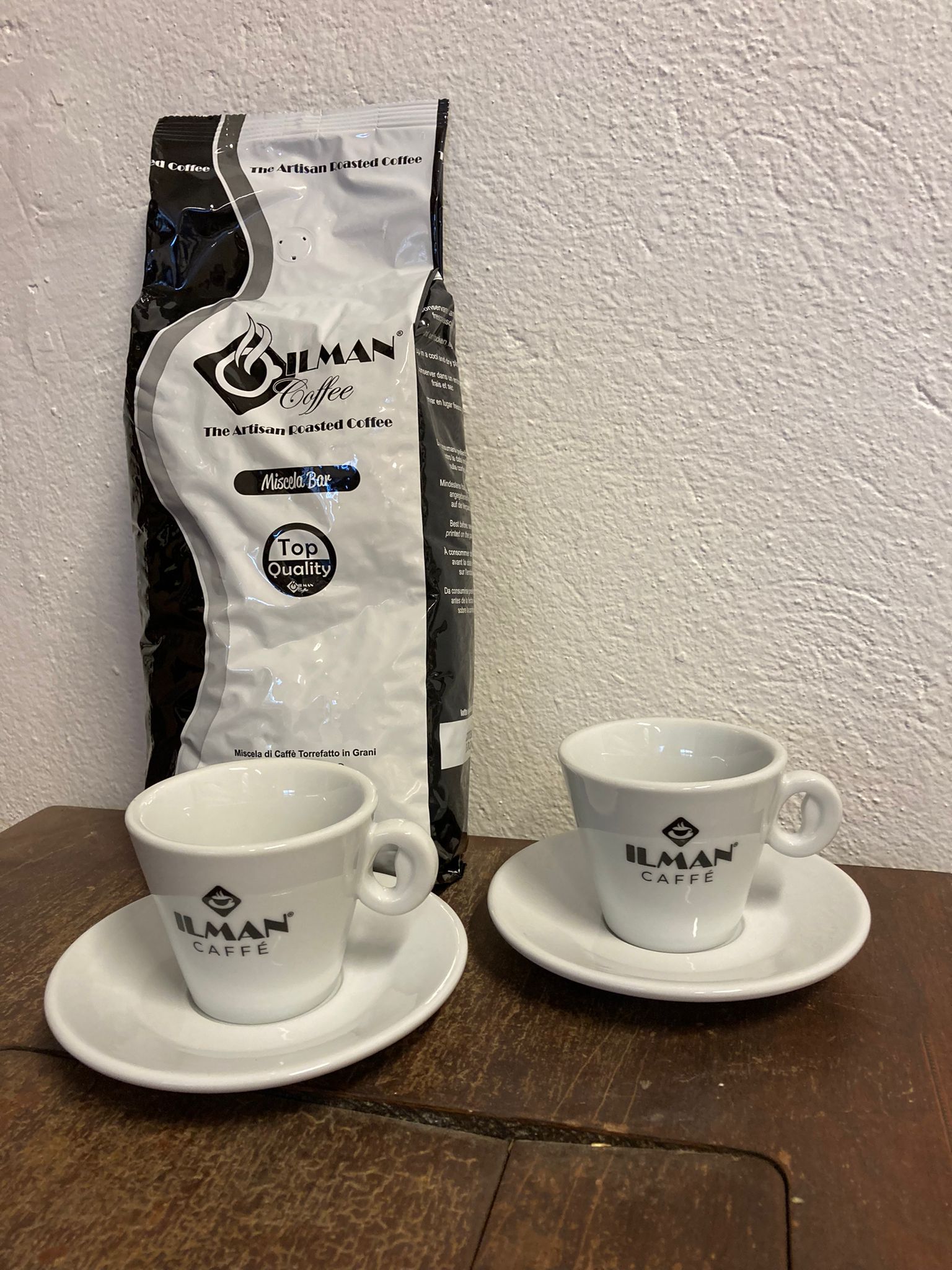 Zrnková káva ILMAN Coffee Miscela Bar , pražírna iLMAN , Sicílie, Itálie, 1kg + 2x hrníček, podšálek na cappuccino