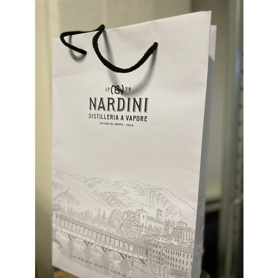 taška Nardini .jpg